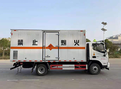 桓仁爆破器材运输车